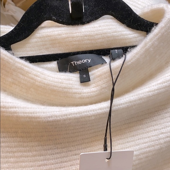 THEORY Batwing Ivory Sweater, Size Small $395 - Picture 4 of 6